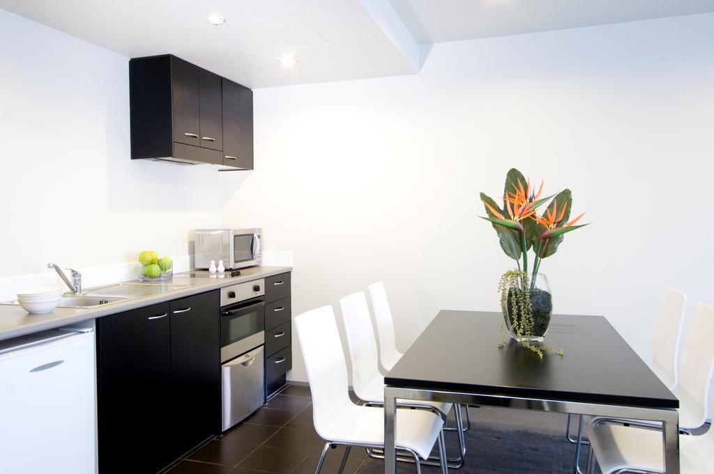 Quest Ponsonby Serviced Apartments Оукланд Екстериор снимка